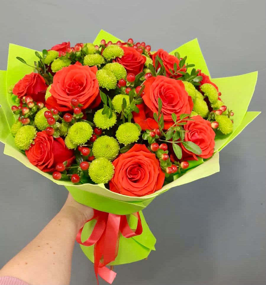 Букет цветов из: Хризантемы и Розы в Шестаково