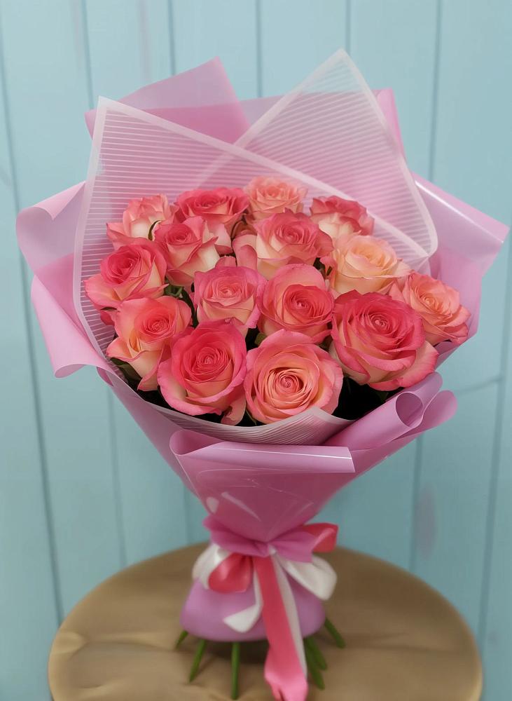 Букет 15 Розовых роз Равель в Шестаково
