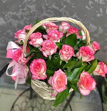 Цветочная композиция из Розы в корзине в Шестаково