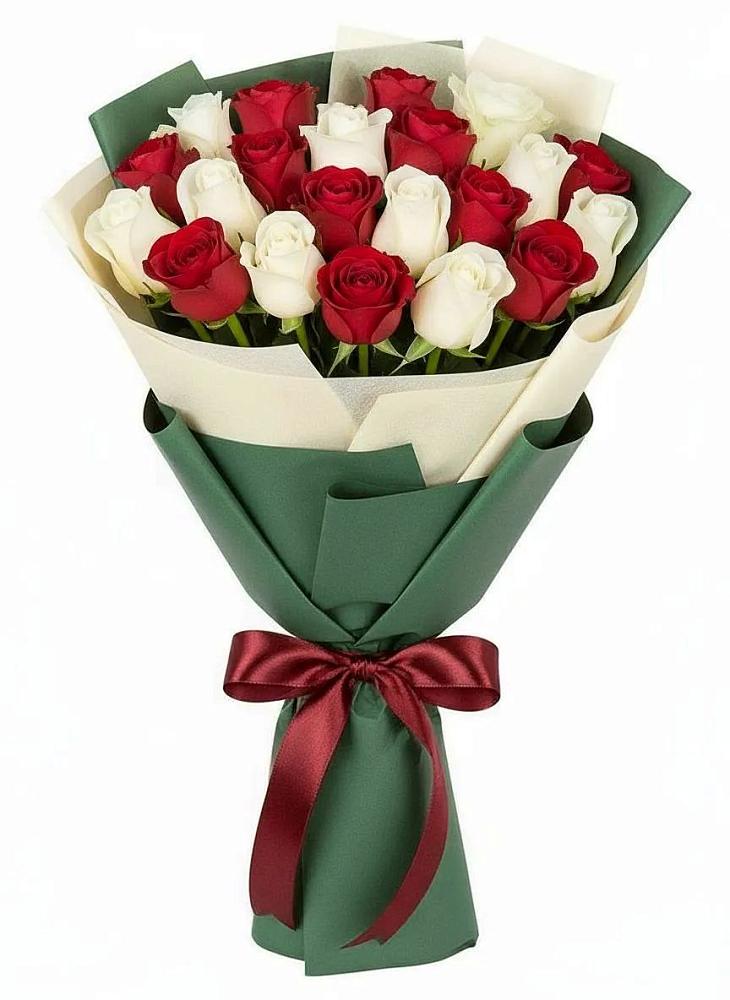 Букет Микс из красных и белых роз в Шестаково