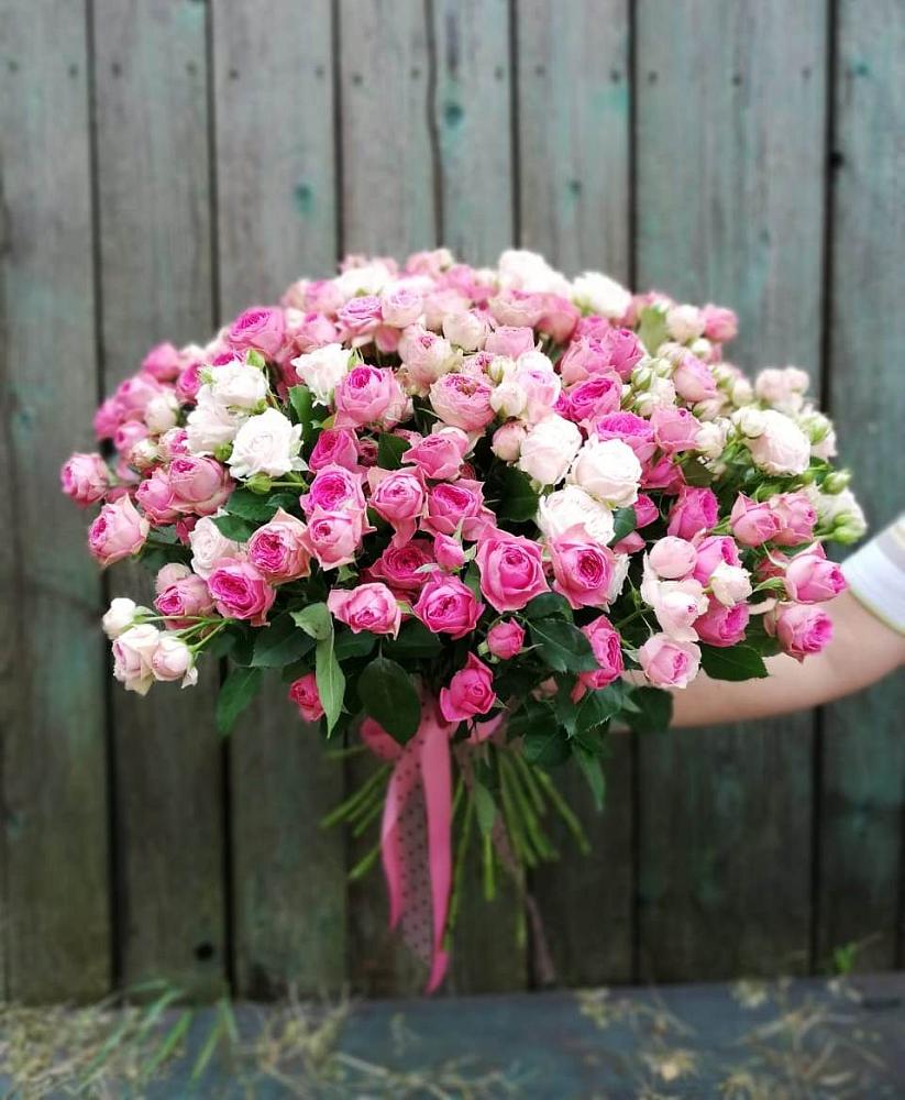 Букет Розовые кустовые розы Натали и Лав Лидия в Шестаково