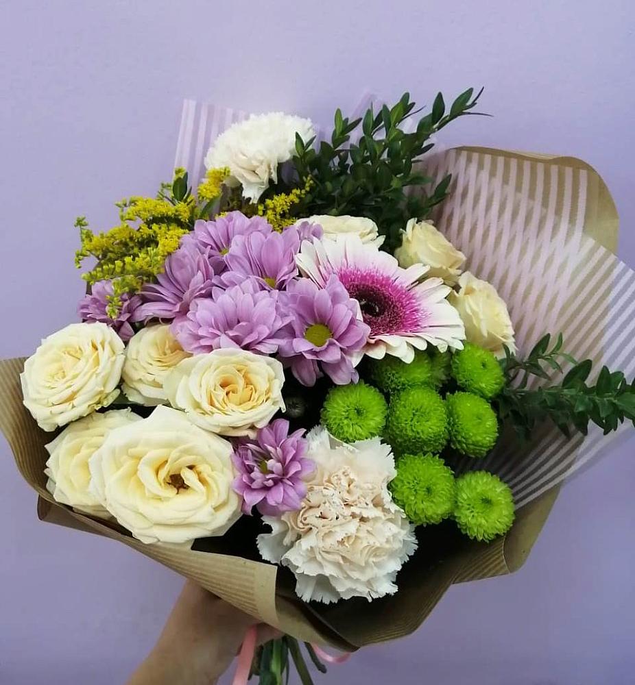 Букет цветов из: Хризантемы, Розы, Гвоздики и Герберы в Шестаково