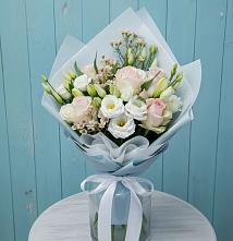 Букет цветов из:  Розы и Лизиантусы в Шестаково
