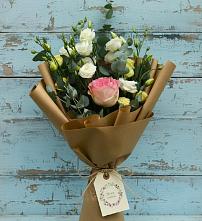 Букет цветов из:  Розы и Лизиантусы в Шестаково